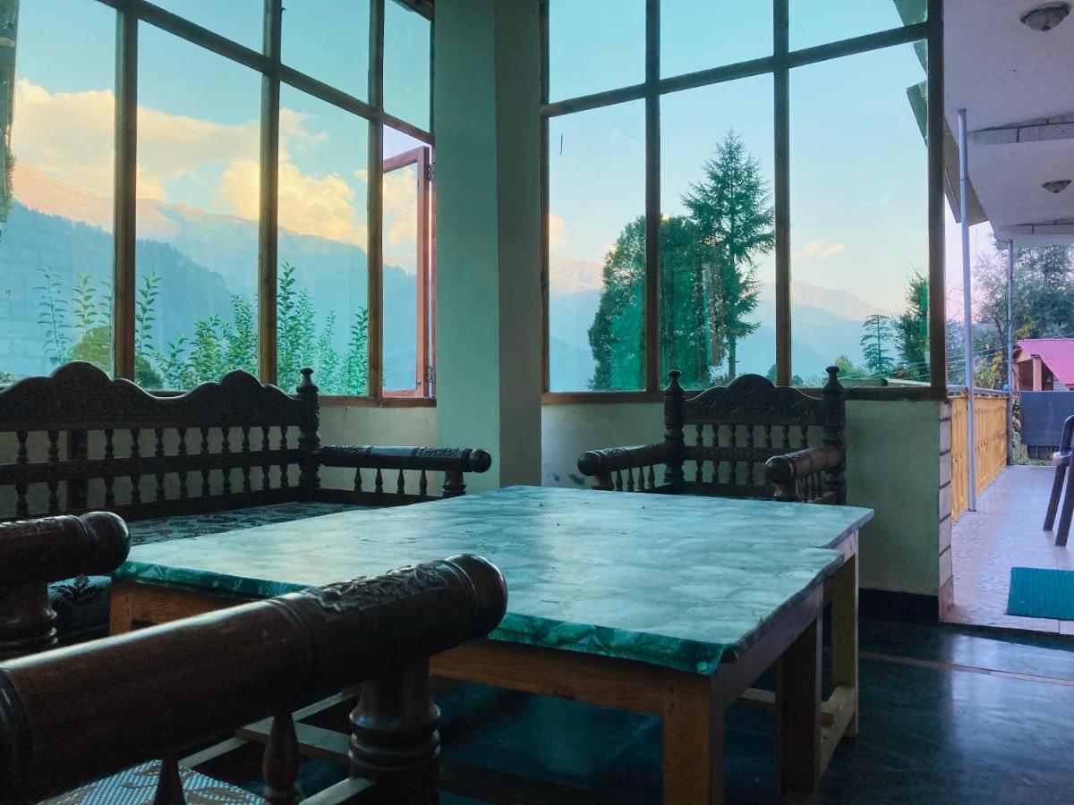 Woods Villa- A Luxury Mountains View Cottages Manāli Exteriör bild
