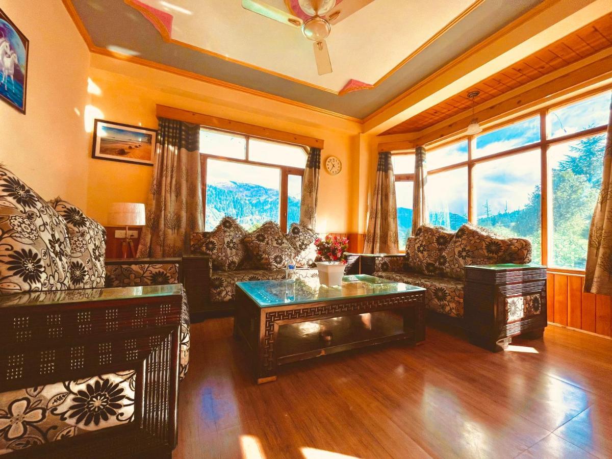 Woods Villa- A Luxury Mountains View Cottages Manāli Exteriör bild